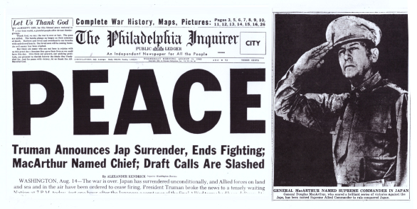 The Philadelphia Inquirer 1945년 8월 15일 1면 및 일본 점령군 사령과 맥아더 장군