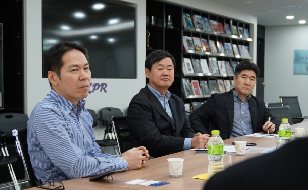 이준용 상무, 김주호 사장, 박재항 대표 (左로부터)