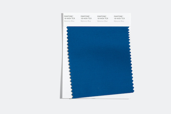 Mykonos Blue (PANTONE 18-4434) 에게 해를 연상시키는 상쾌한 푸른 색