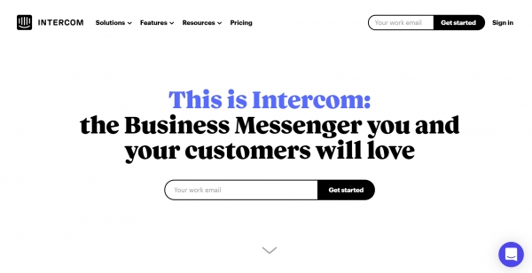 홈페이지에 세리프 폰트를 사용한 Intercom