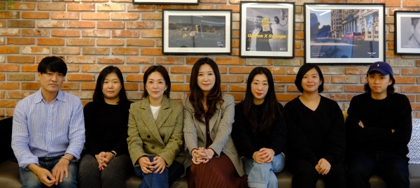 염철 상무, 원세희 카피, 김세희 CD, 민선정 팀장, 유빛나와, 전혜린 아트, 박윤수 (왼쪽부터)