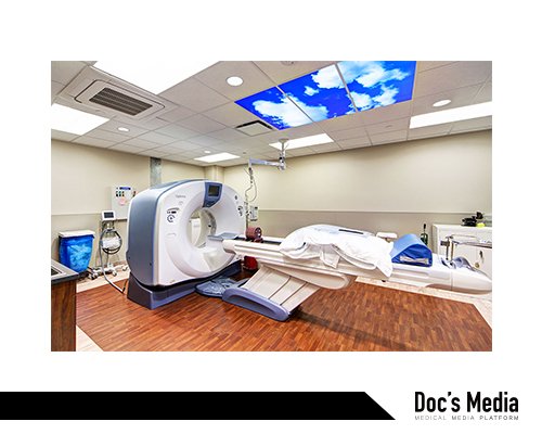 MD앤더슨병원(University of Texas MD Anderson Cancer Center)의 영상센터 인테리어 (출처: https://www.vaughnconstruction.com)