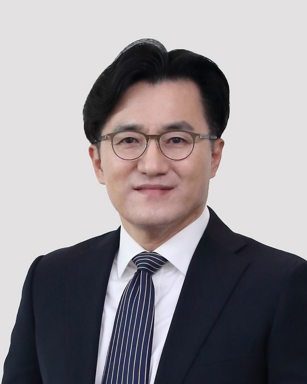 정성수 고문